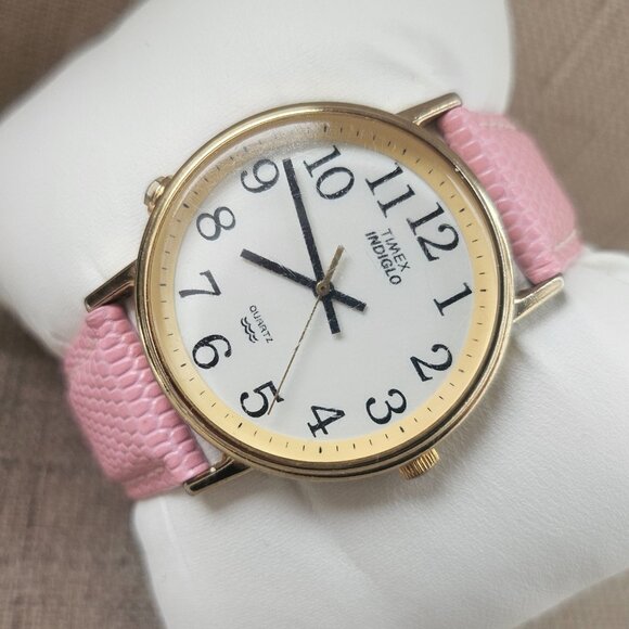 Vintage Timex Women Wristwatch Pink leather Strap Gold Tone Case Analog Watch - Picture 2 of 11